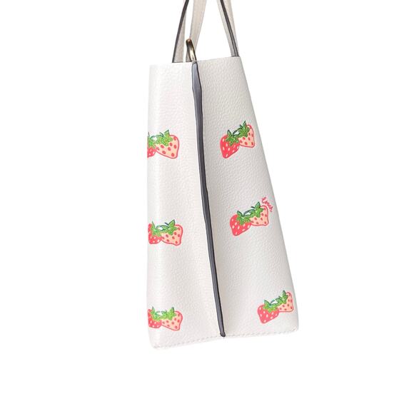 Like new Coach Mollie Tote 25 With Strawberry Print CB600 - Picture 7 of 11